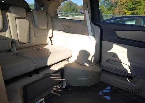 2013 Honda Odyssey Touring from USA, damaged, VIN 5FNRL5H92DB048752